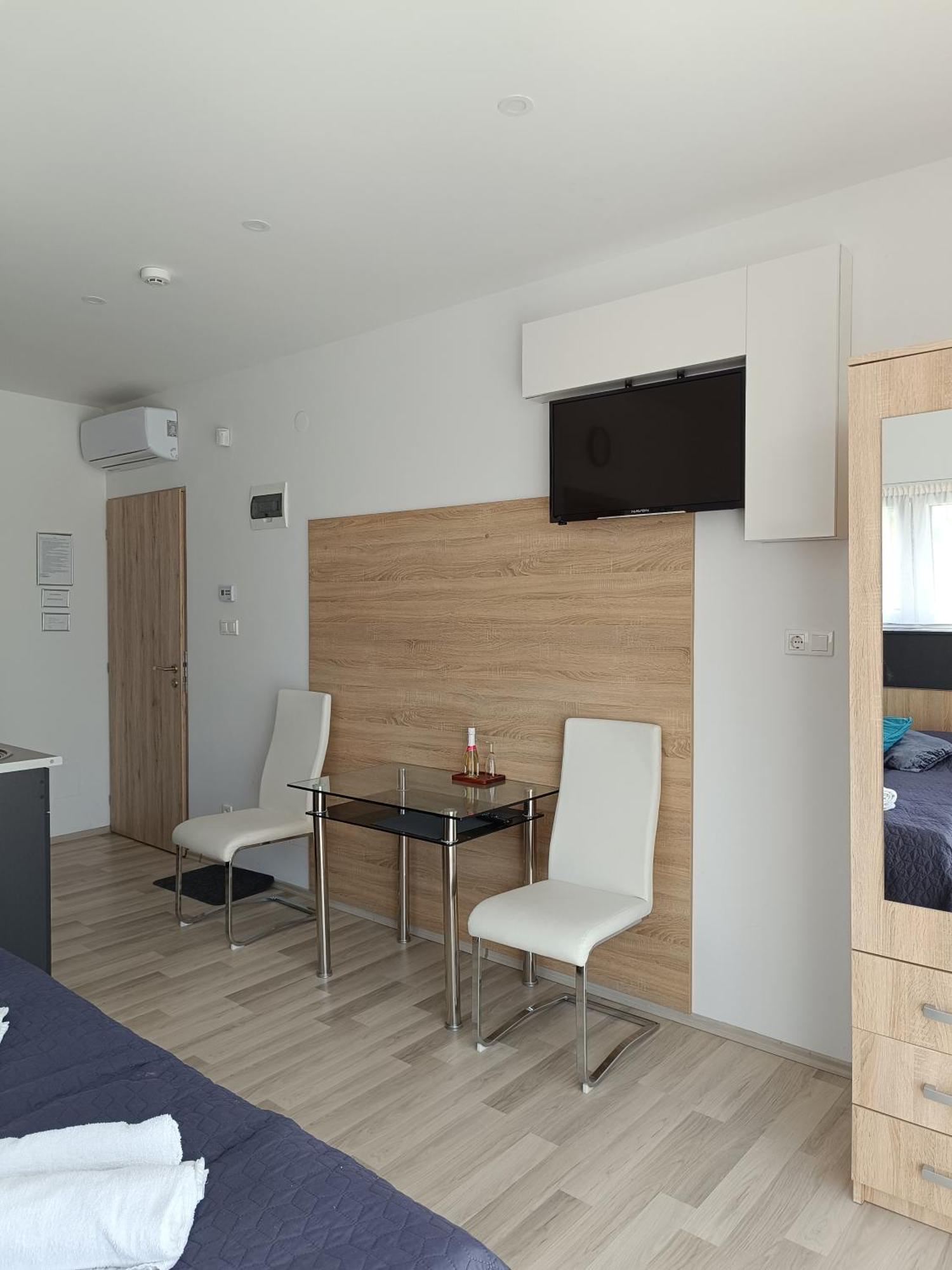 Ujhely Apartmanhaz Siófok Eksteriør billede