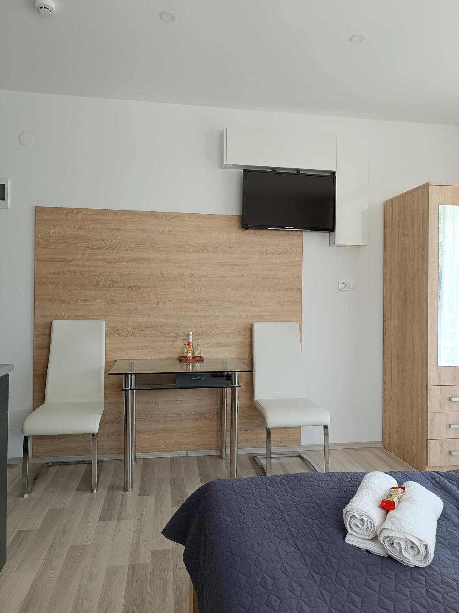 Ujhely Apartmanhaz Siófok Eksteriør billede